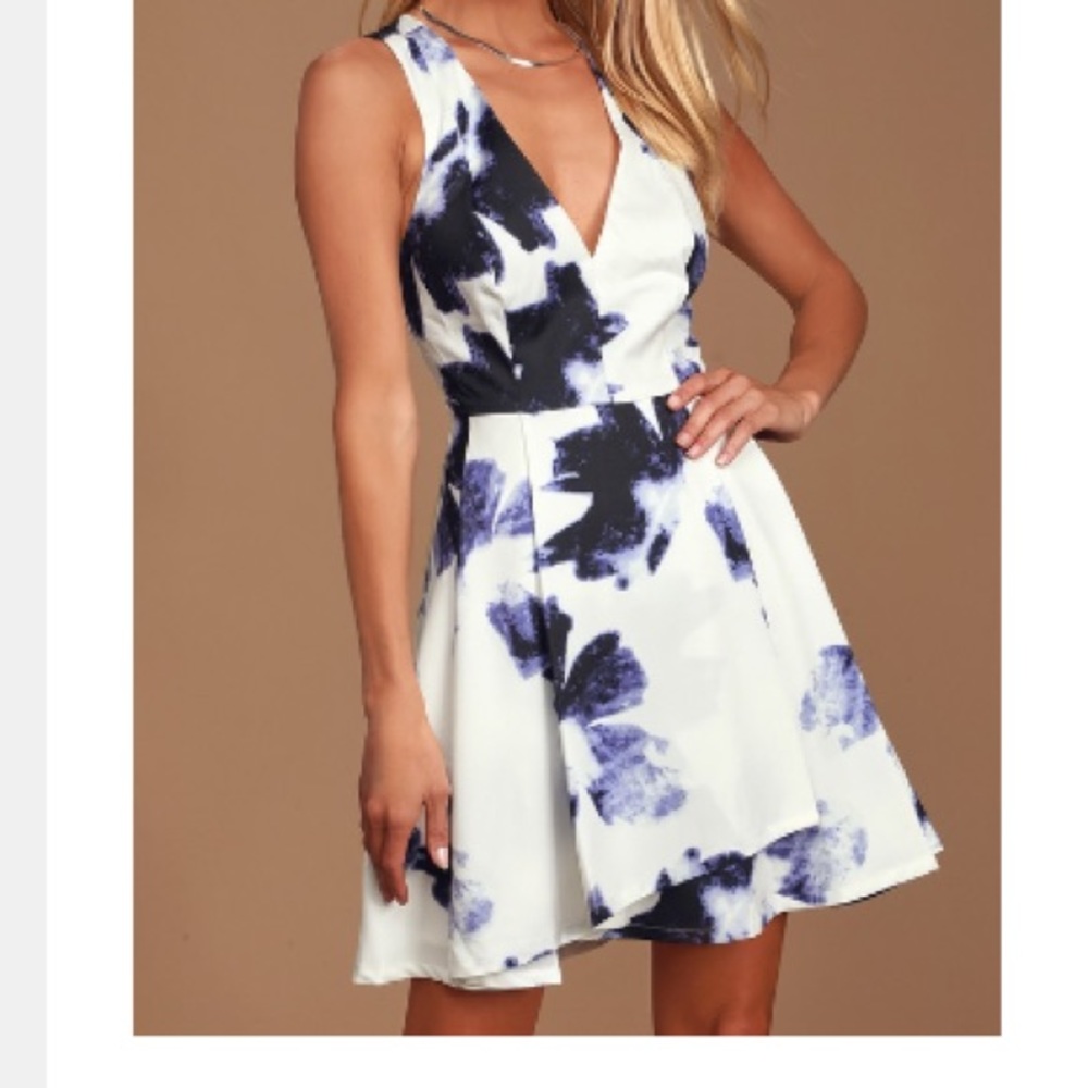 Blue and Ivory Print Skater Dress Lulu’s M